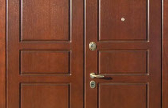 Смотрите новые двери для установки в тамбур в нашем каталоге